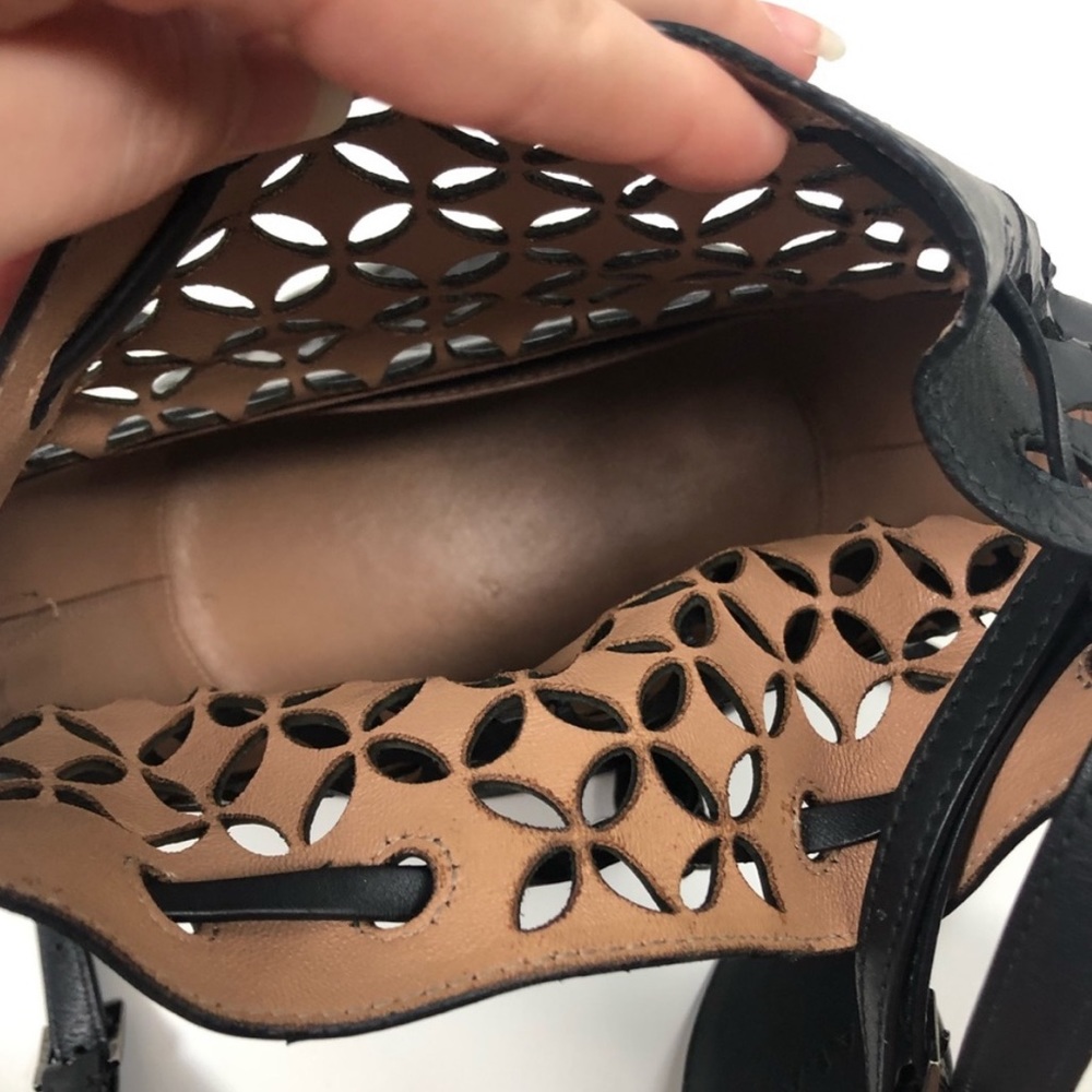 Alaia Bag Black Crossbody Leather Laser Cut Out Bucket Drawstring - Picture 13 of 15